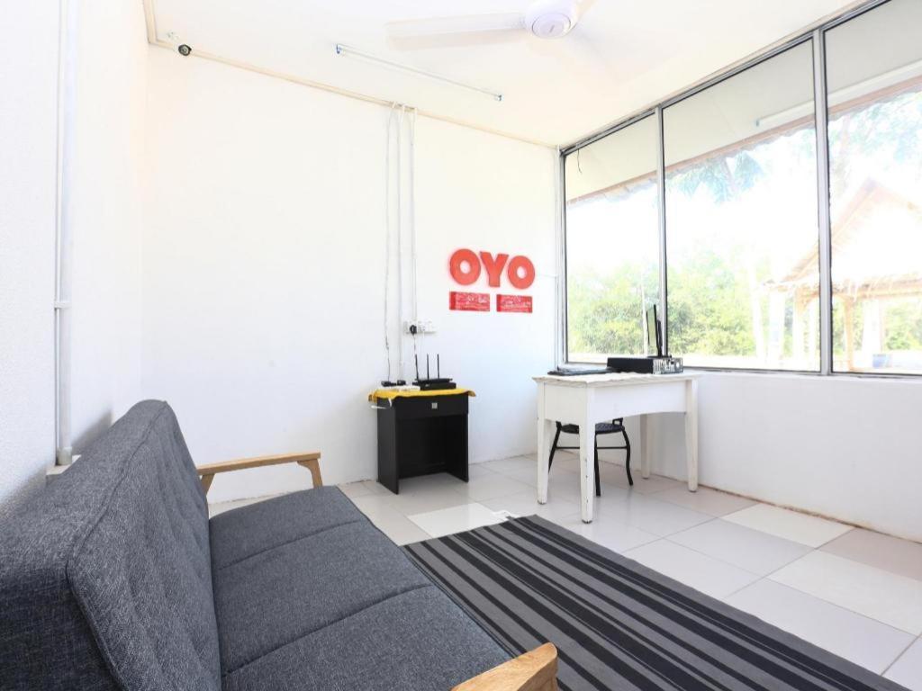 Kampung Raja Oyo 89607 Aloha Chalet מראה חיצוני תמונה