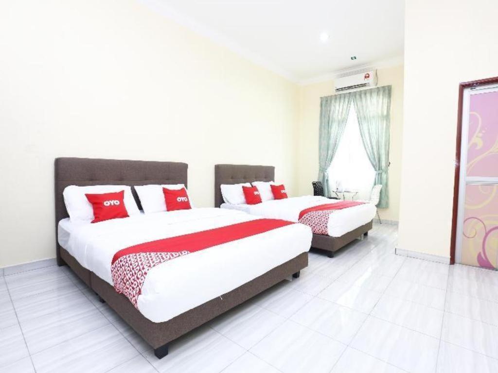 Kampung Raja Oyo 89607 Aloha Chalet מראה חיצוני תמונה