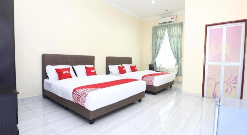 Kampung Raja Oyo 89607 Aloha Chalet מראה חיצוני תמונה