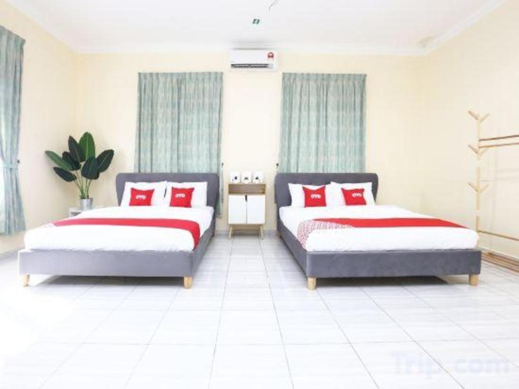 Kampung Raja Oyo 89607 Aloha Chalet מראה חיצוני תמונה