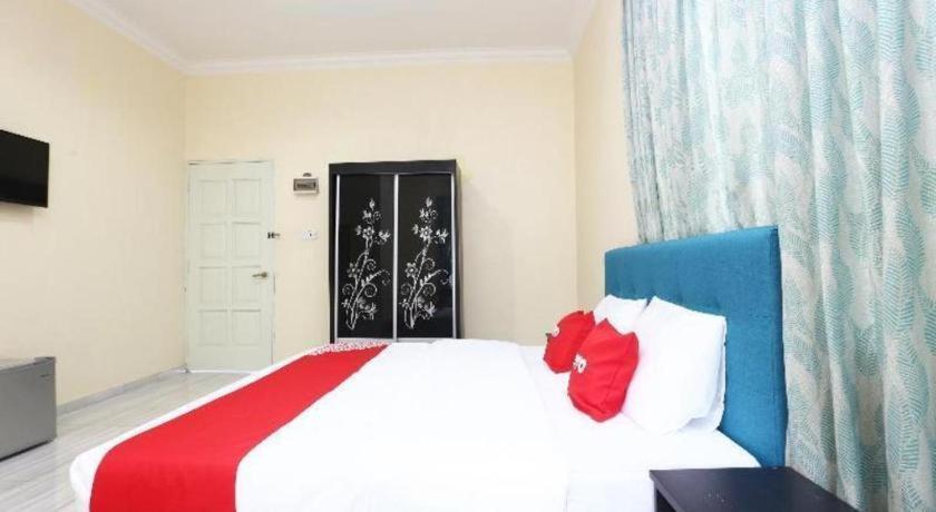 Kampung Raja Oyo 89607 Aloha Chalet מראה חיצוני תמונה