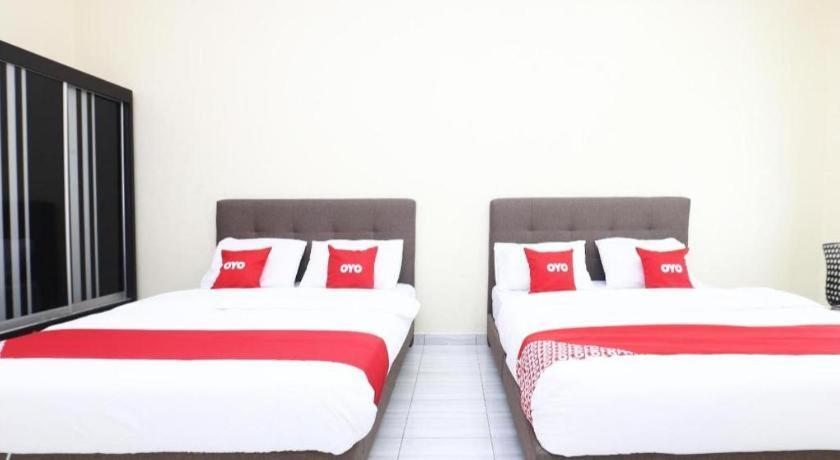Kampung Raja Oyo 89607 Aloha Chalet מראה חיצוני תמונה