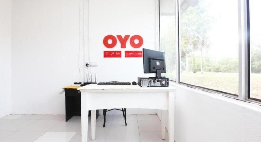 Kampung Raja Oyo 89607 Aloha Chalet מראה חיצוני תמונה