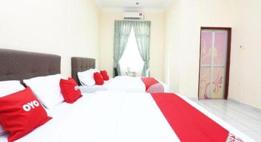 Kampung Raja Oyo 89607 Aloha Chalet מראה חיצוני תמונה