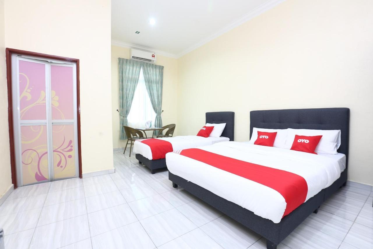 Kampung Raja Oyo 89607 Aloha Chalet מראה חיצוני תמונה