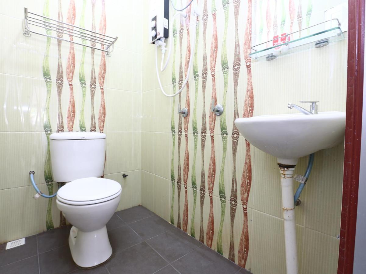 Kampung Raja Oyo 89607 Aloha Chalet מראה חיצוני תמונה