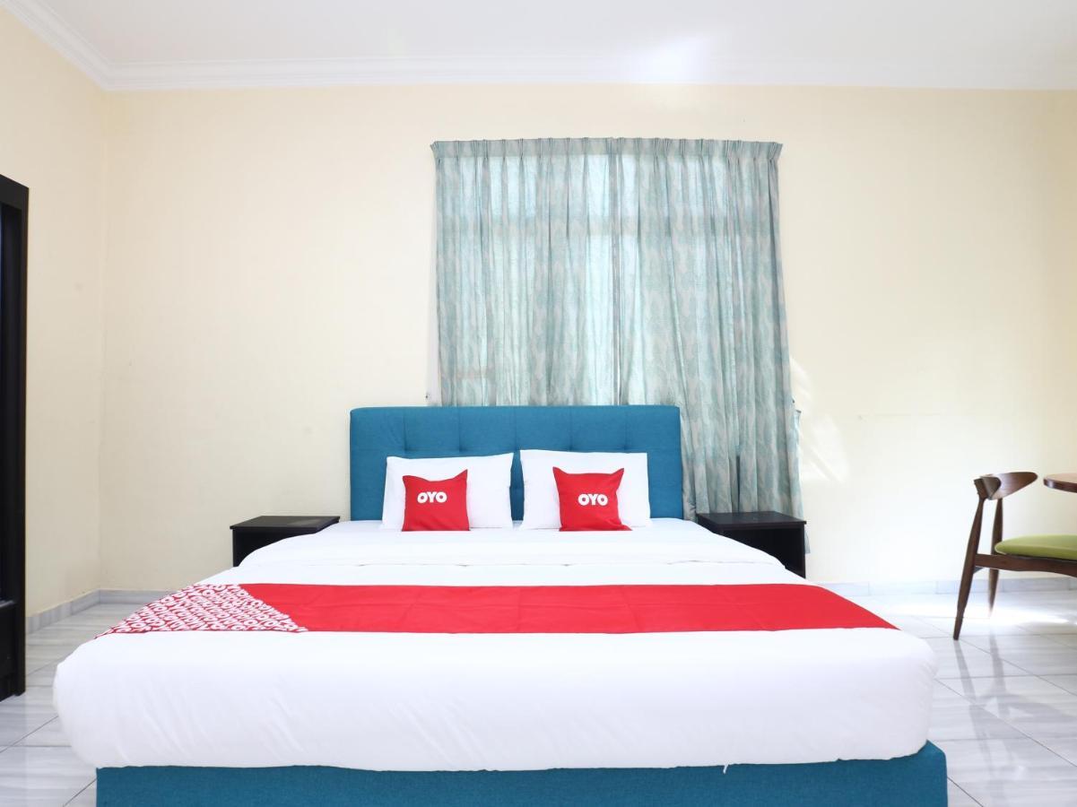Kampung Raja Oyo 89607 Aloha Chalet מראה חיצוני תמונה