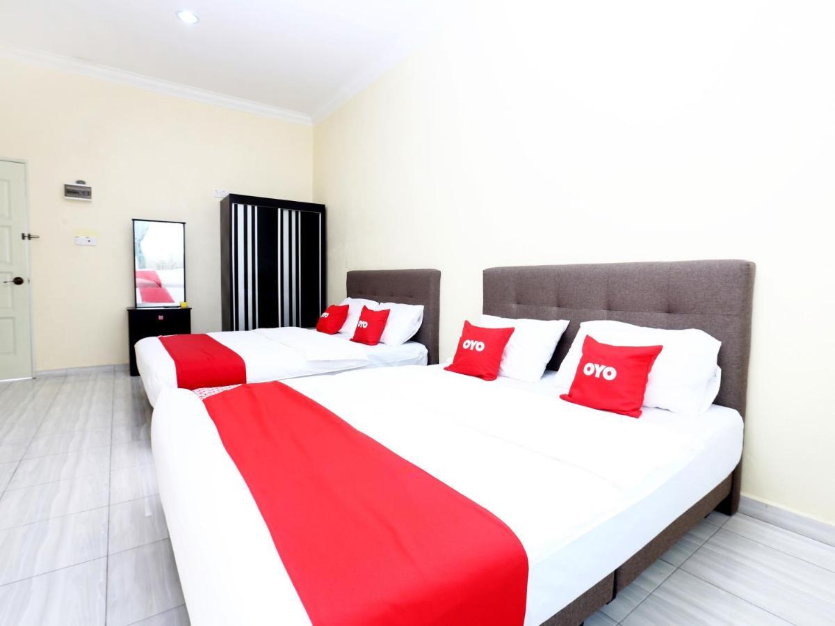 Kampung Raja Oyo 89607 Aloha Chalet מראה חיצוני תמונה