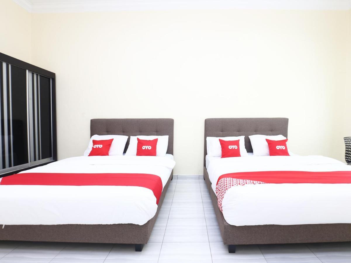 Kampung Raja Oyo 89607 Aloha Chalet מראה חיצוני תמונה